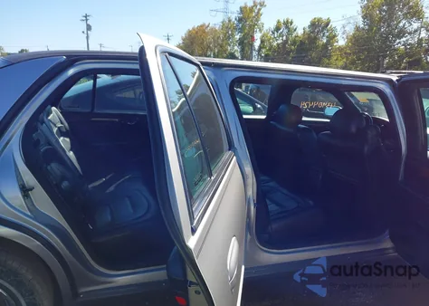 2001 Cadillac Deville Standard z USA, uszkodzony, nr VIN 1GEEH90Y51U550269